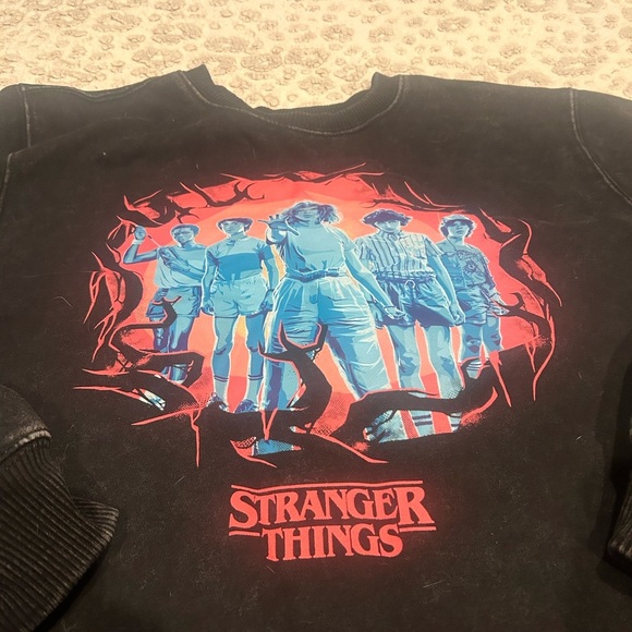 Stranger Things Children’s Size XL Sweatshirt - Picture 3 of 7